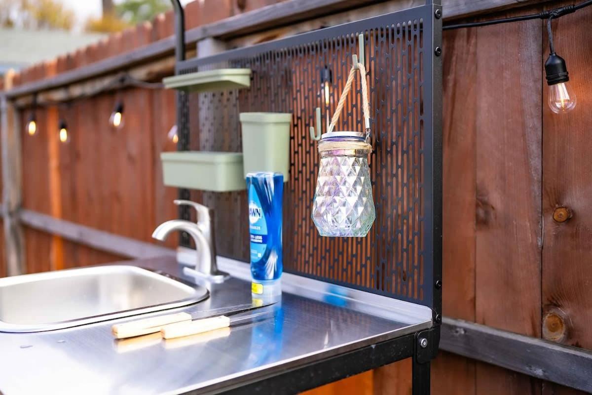 Glamping In The Urban Hotel Glendora Exterior foto