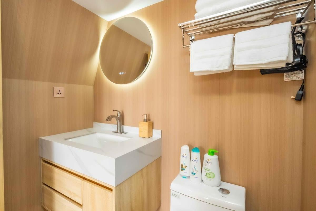 Glamping In The Urban Hotel Glendora Exterior foto